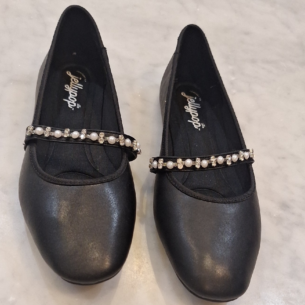 New 9.5 Black Pearl-Embellished Mary Jane Flats